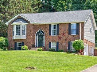 1062 Heatherwood Rd, Pleasant View, TN 37146