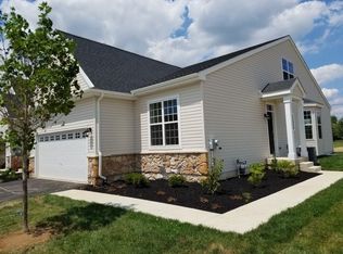 92 Grand National Ln, Newark, DE 19702