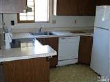2nd image of 300 Stony Point Rd APT 206