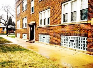 223 E 74th St, Chicago, IL 60619