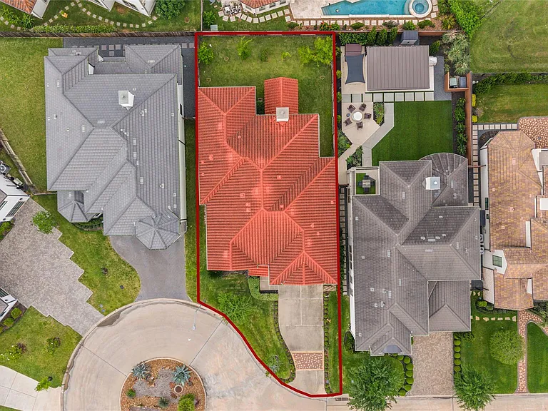 2422 Camden Creek Ln — Photo 32