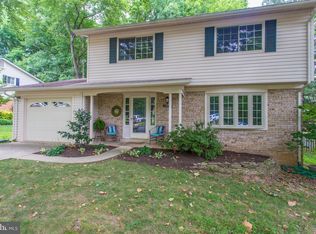 10017 Latimer Ct, Fairfax, VA 22032