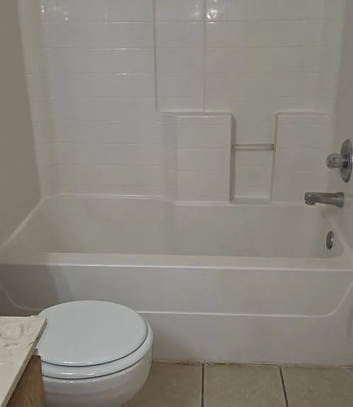 809 Leifester Cir — Photo 14