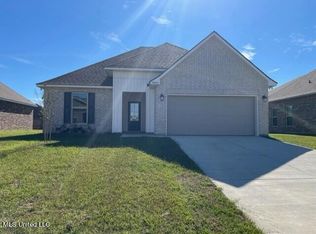 18065 Evergreen Dr, Gulfport, MS 39503