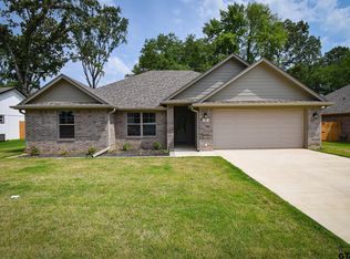 105 Rose Row Ln, Winona, TX 75792