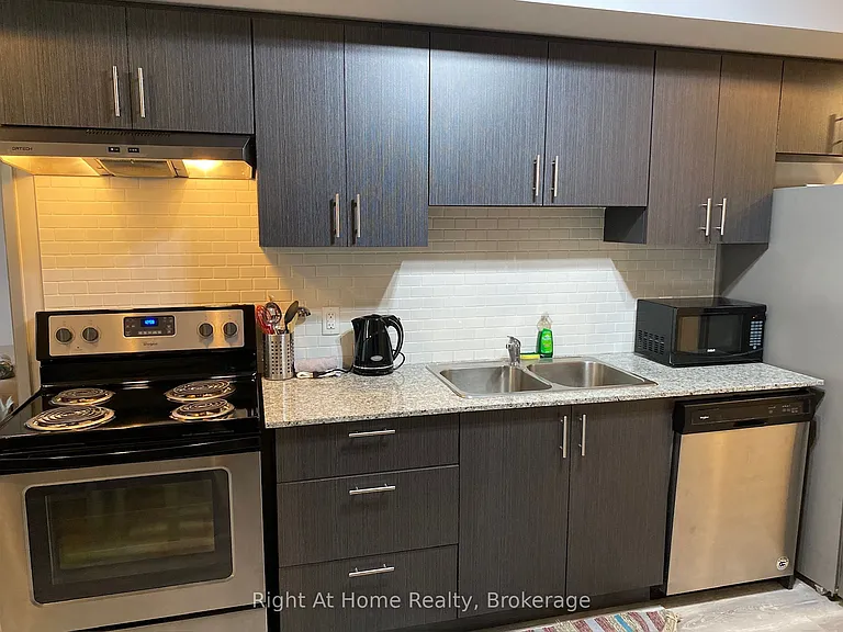 275 Larch St #G310 — Photo 6