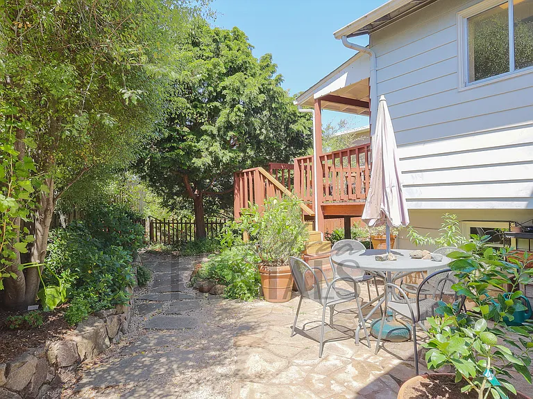 7 Ramona Ave — Photo 22