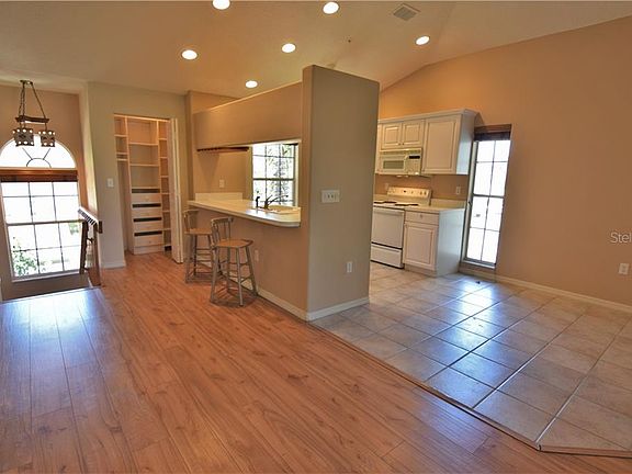 4th image of 8355 Glenrose Way Unit 120