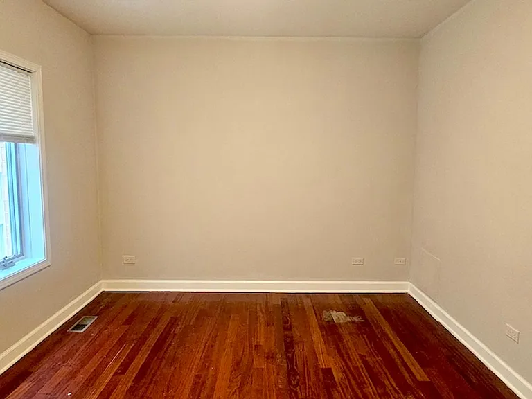 3359 S Ashland Ave — Photo 5