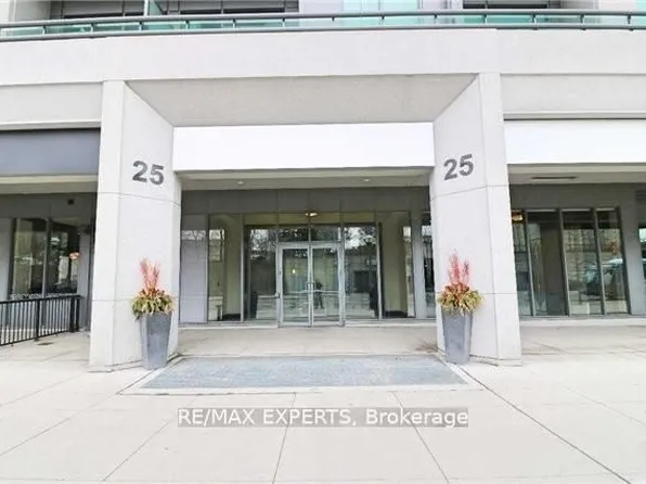 25 Lower Simcoe St #728, Toronto, ON M5J 3A1