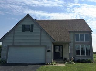 7391 Twin Lakes Rd, Perrysburg, OH 43551