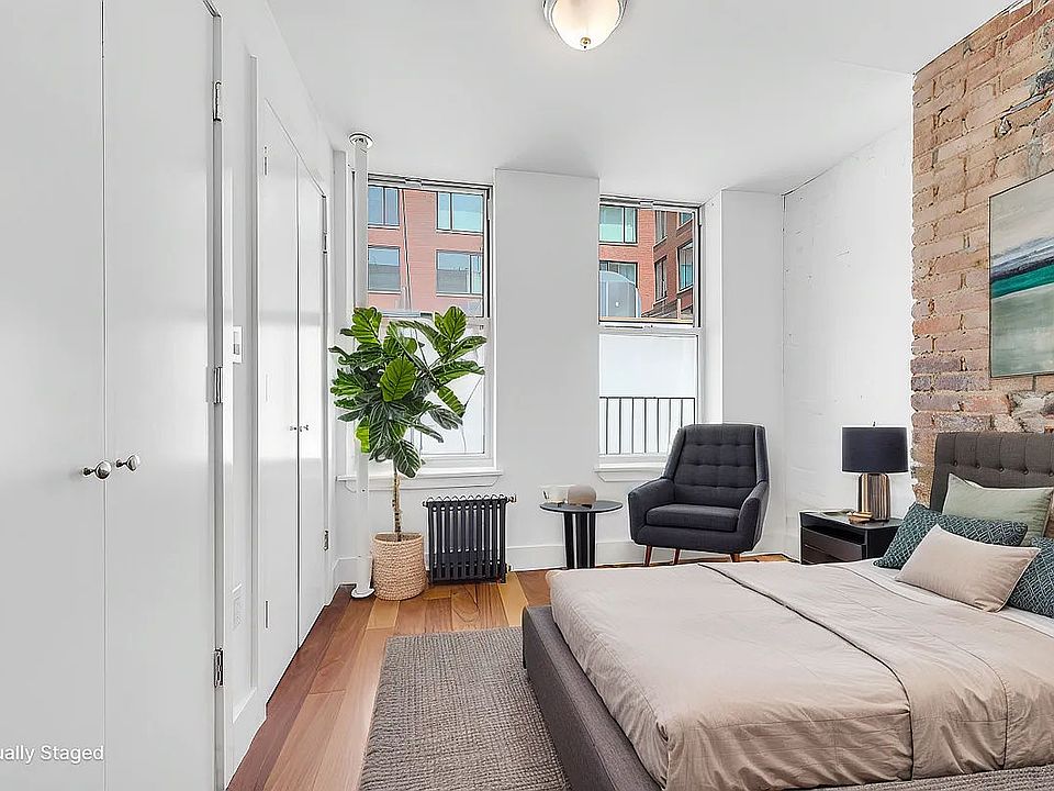 2nd image of 165 Ludlow St APT Gc