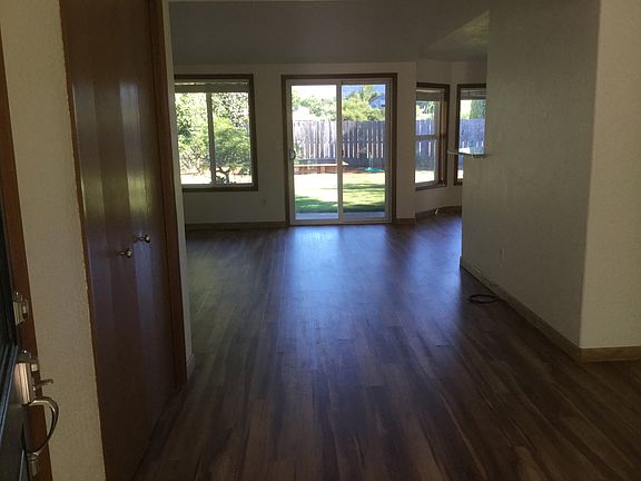 2nd image of 1817 Arlington Dr