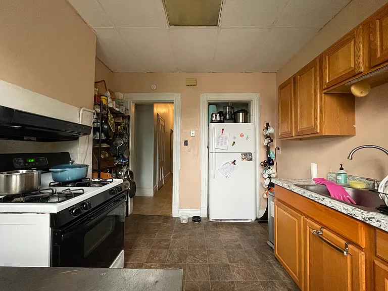 168 Bowers St #2 — Photo 22
