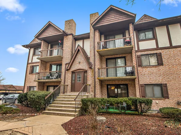 2815 Glenwood Lansing Rd APT 106, Lynwood, IL 60411