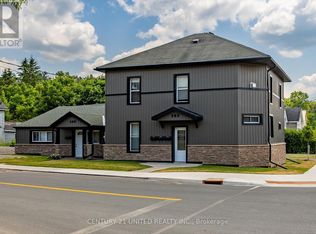 203 Carlisle Ave #4, Peterborough, ON K9H 1J7
