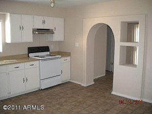4th image of 5562 W La Reata Ave
