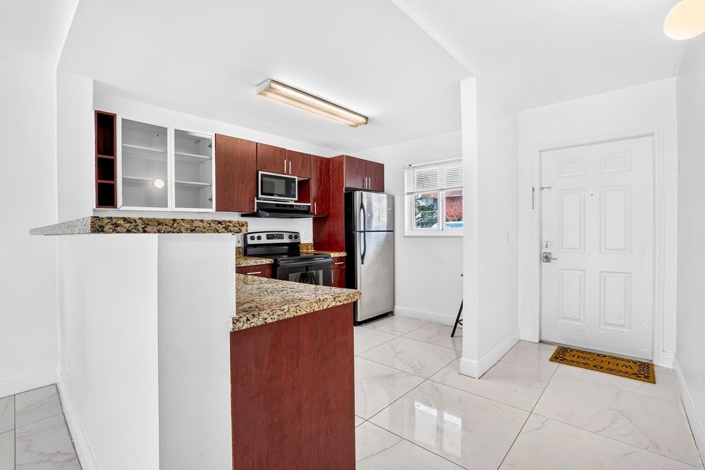 840 PINE Drive #104, photo 6