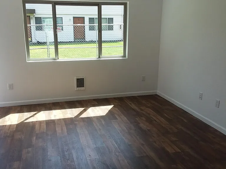 Westwood Apartment — Photo 4