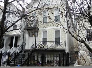 825 W George St, Chicago, IL 60657