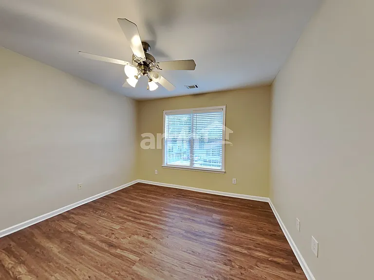 231 Mott Rd — Photo 21