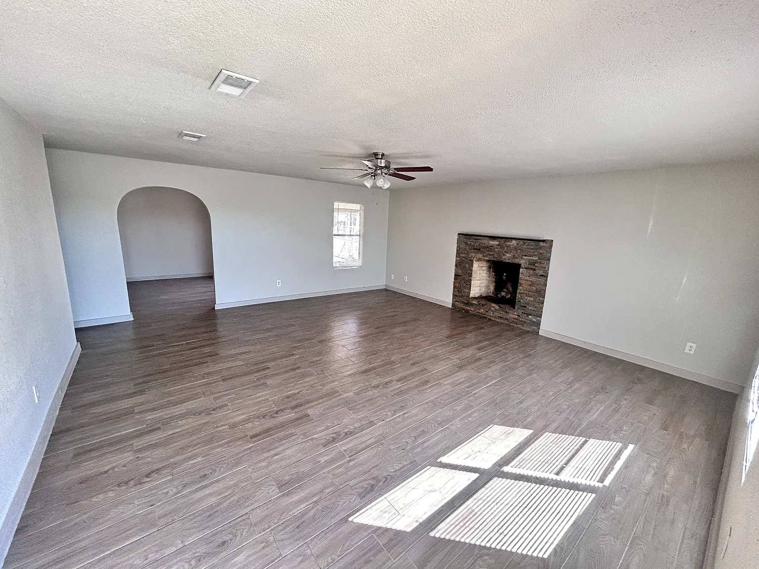 4 bed, 2.0 bath, 1950 sqft, $1,502 — Photo 1
