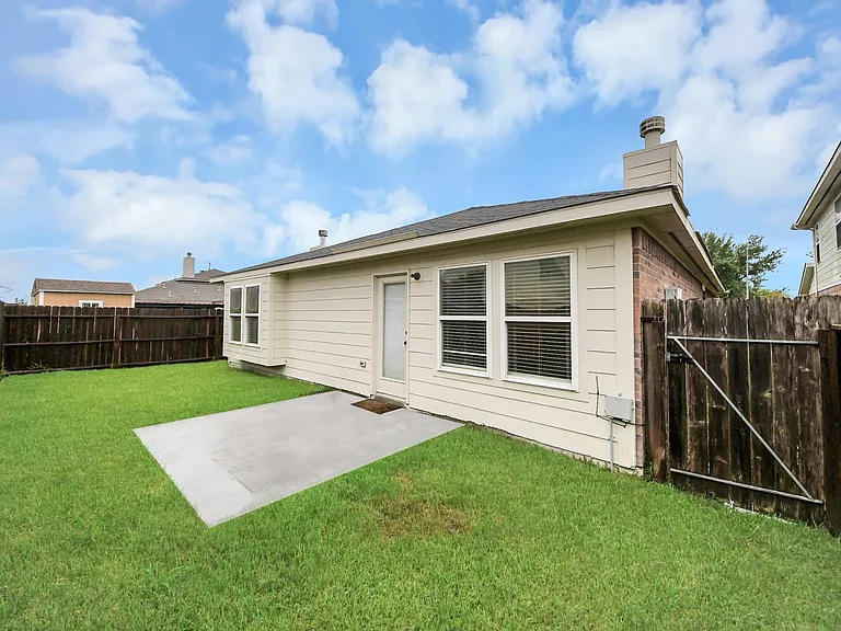 2222 Summit Meadow Dr — Photo 35