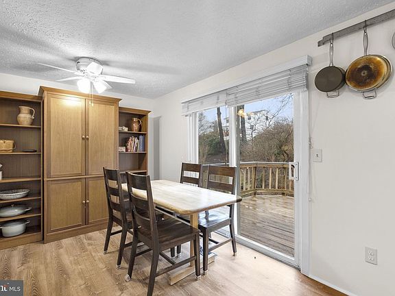 4th image of 24200 Newbury Rd