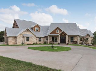 1460 Whispering Oaks, China Spring, TX 76633