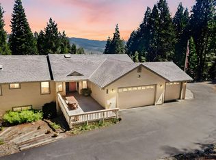 3020 Crystal Summit Rd, Pollock Pines, CA 95726