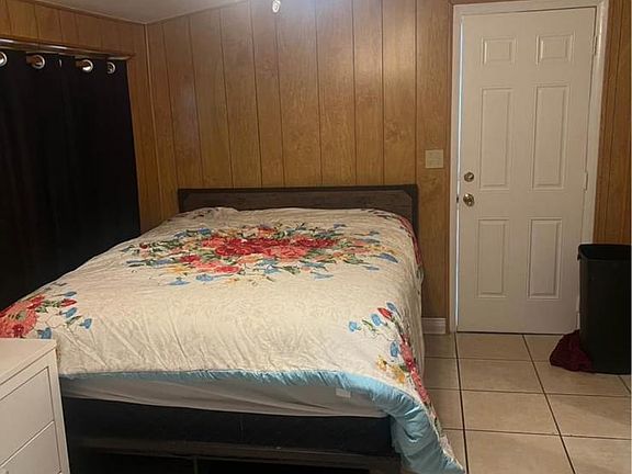 4th image of 1550 NE 173rd St