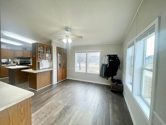 3rd image of 13278 Country Dr