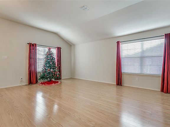 5th image of 8461 Ladina Pl