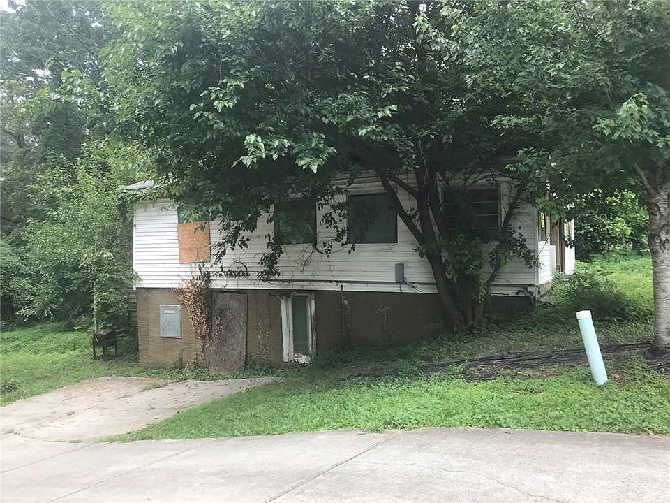 2nd image of 2144 Mlk Dr SW