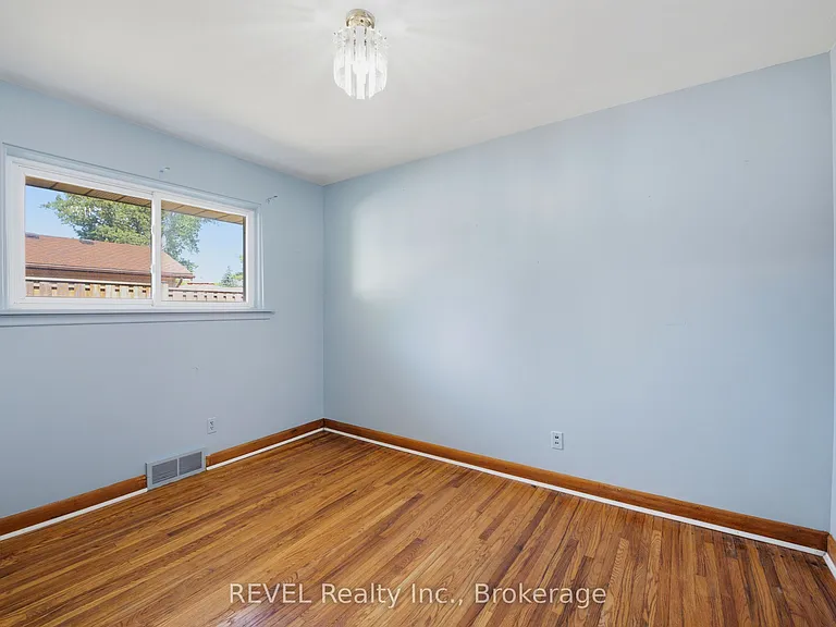 6427 Burdette Dr — Photo 16