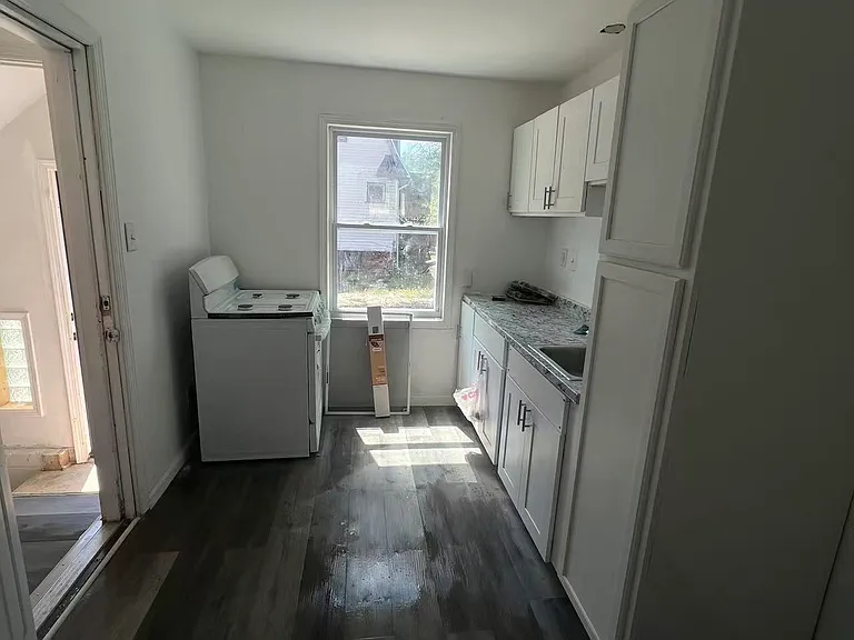 13413 Evanston St #1 — Photo 4