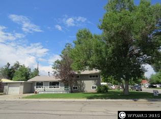 581 N 9th St, Lander, WY 82520