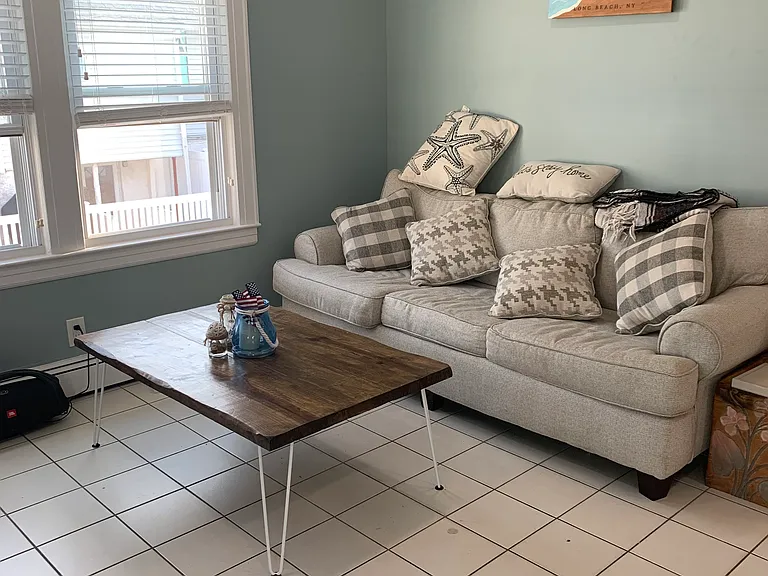 77 Illinois Ave — Photo 8
