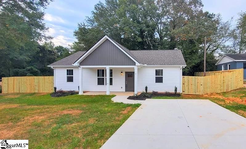 14 Lanford Dr, Greenville, SC 29605 | Zillow