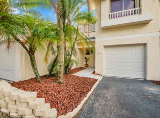 1889 Discovery Way, Deerfield Beach, FL 33442