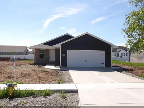 2509 Lawrence Dr, De Pere, WI 54115