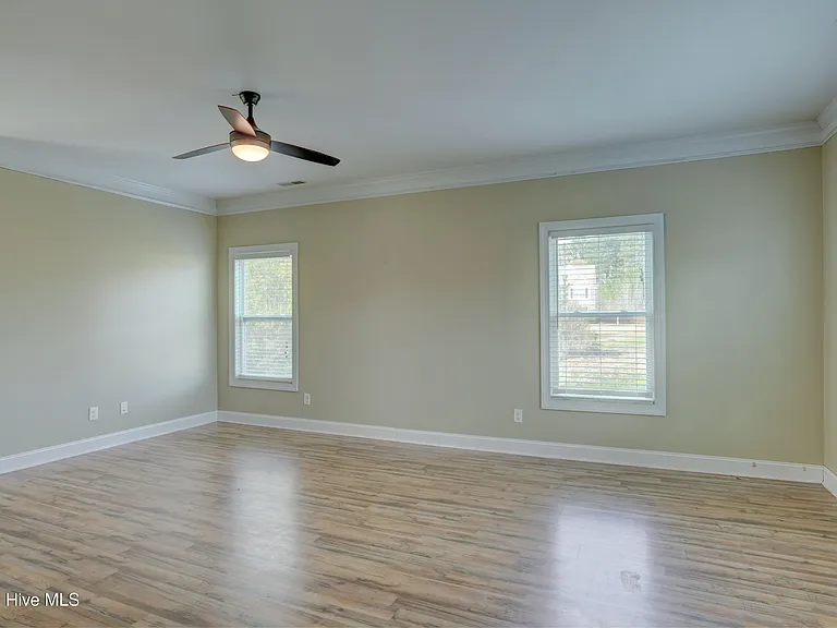 200 Marissa Ct — Photo 18