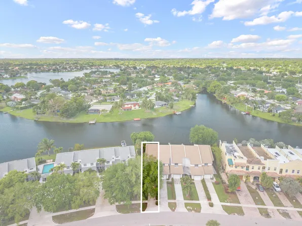 12598 Westhampton Circle, Wellington, FL 33414