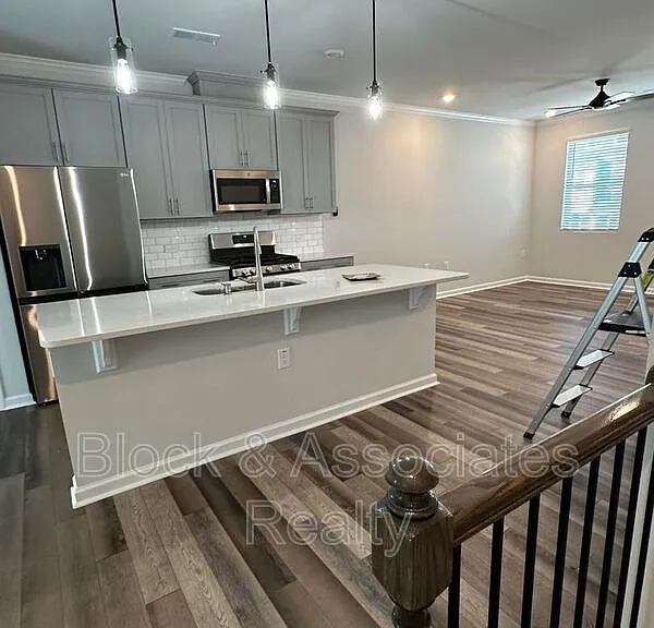 608 Gimari Dr — Photo 30