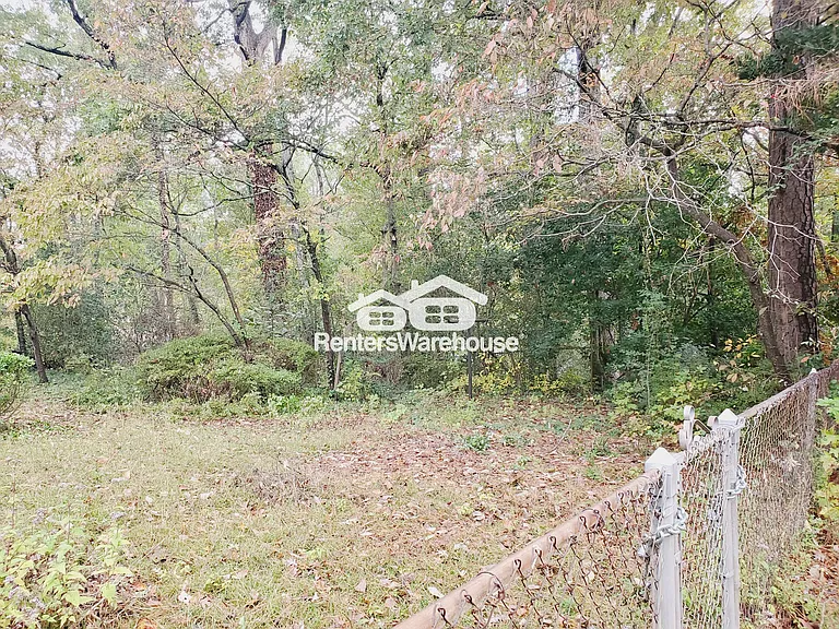 2020 Annette Ln — Photo 16