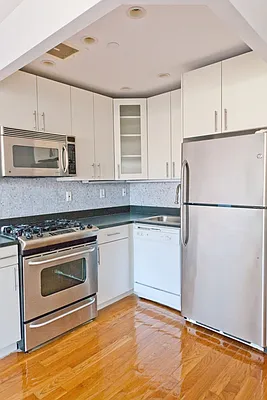 Rented by Citi Habitats | media 64