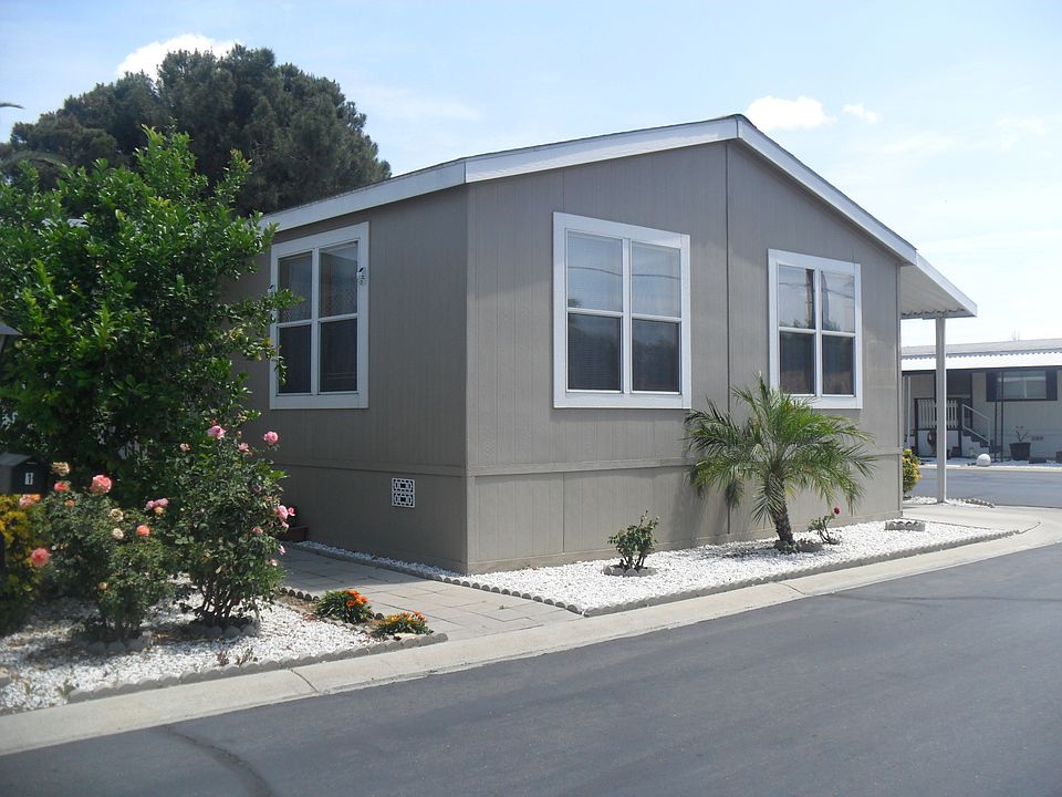 1st image of 1150 N Kirby St Space 1