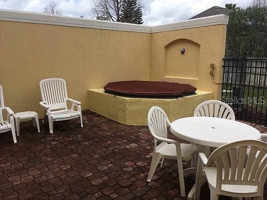 3rd image of 4747 Vero Beach Pl