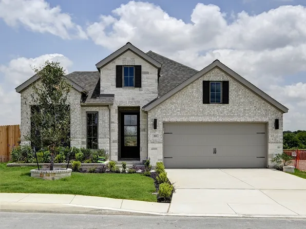 311 Mountain Oak, Castroville, TX 78009