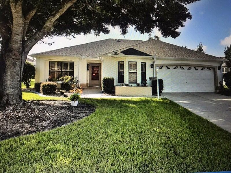 Stucco Exterior & Bay Window